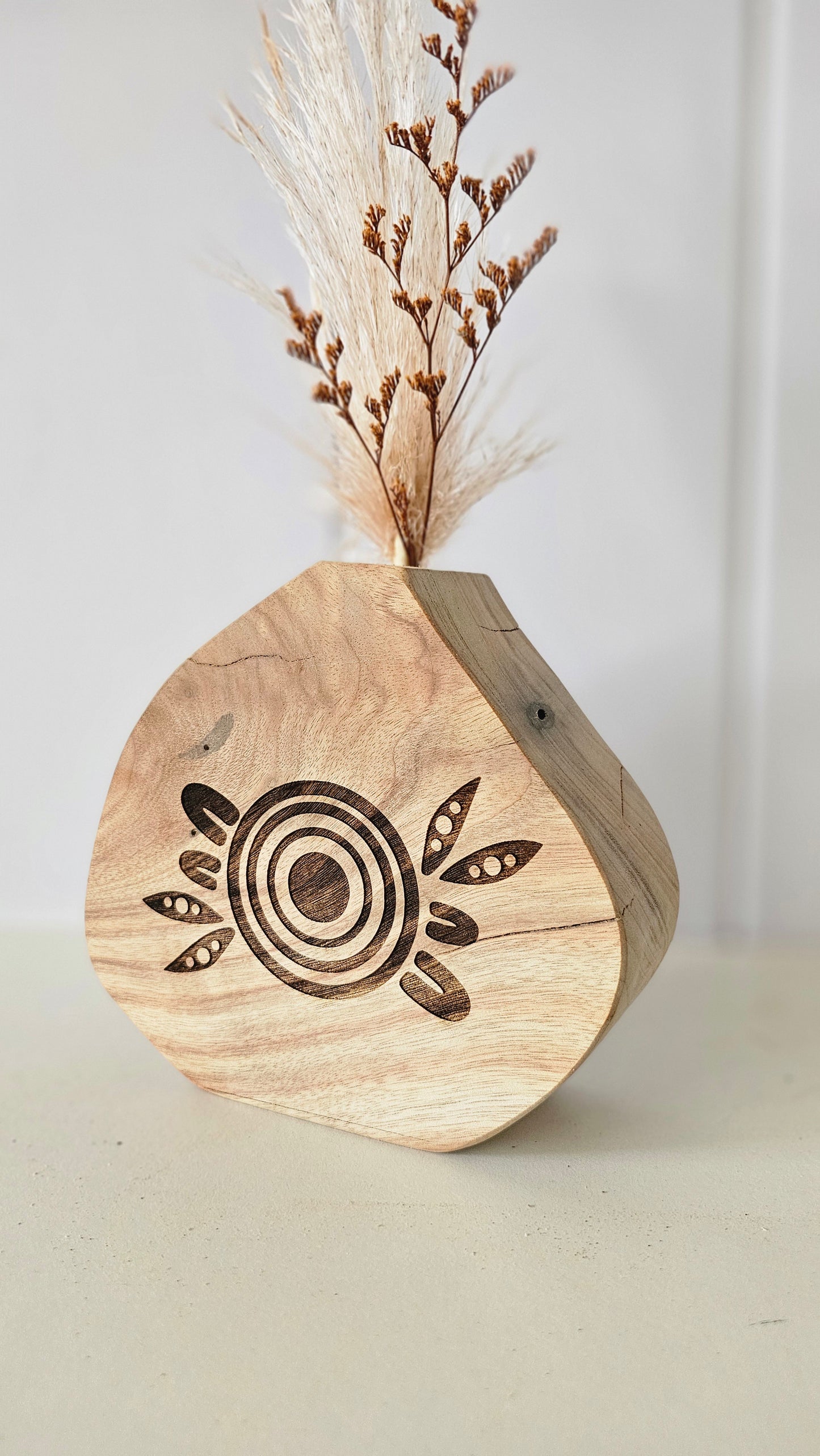 Mini camphor vase + dried flowers