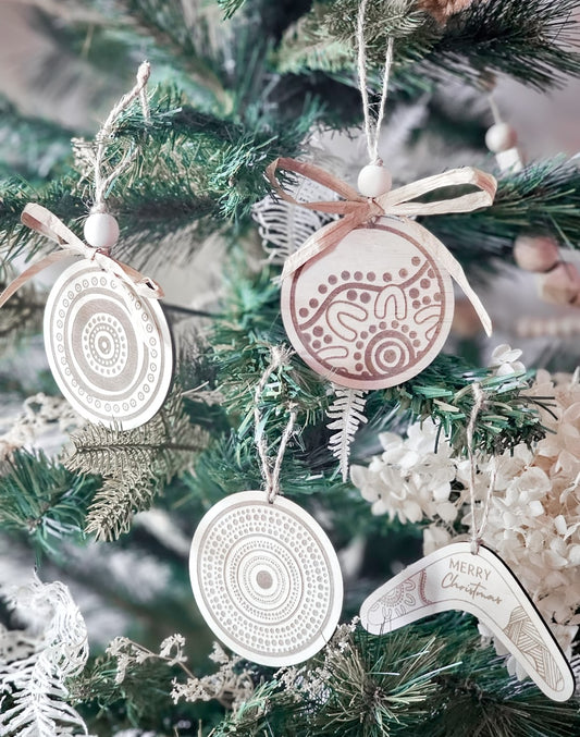 4 pack of baubles kit